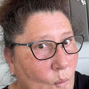 Meet your Posher, Glynn